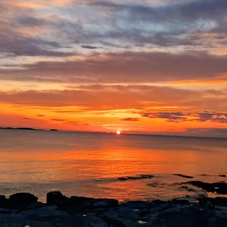 Sea View Orange By Vellaris, Luxury Mobile Casa vacanze *