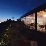 Vakantiehuis Sea View Orange By Vellaris, Luxury Mobile Mali Lošinj