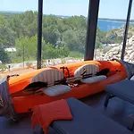 Sea View Orange By Vellaris, Luxury Mobile Vakantiehuis *