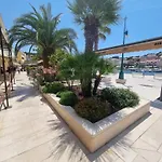 Sea View Orange By Vellaris, Luxury Mobile Vakantiehuis Mali Lošinj