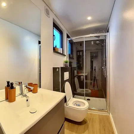 בית נופש Sea View Orange By Vellaris, Luxury Mobile מאלי לוסיניי